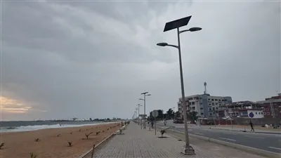 أساس الموثوقية: كيفية تحديد القطب المثالي لإضاءة الشوارع بالطاقة الشمسية