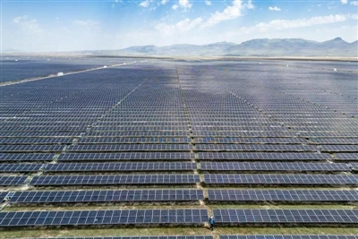 المكتب الخامس لشركة China Construction يكمل مشروع Jizak PV بقدرة 500 ميجاوات ...
